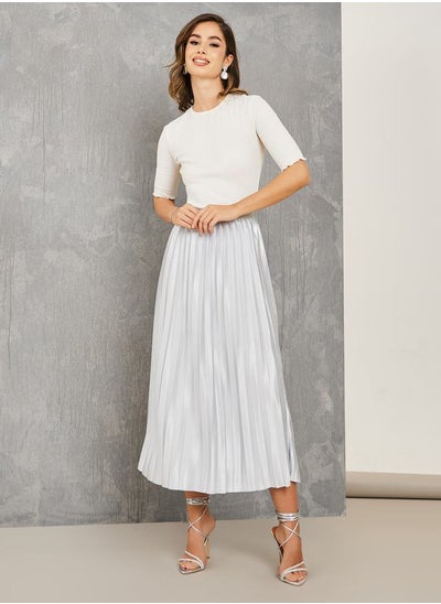 اشتري Pleated Shiny Maxi Skirt في السعودية