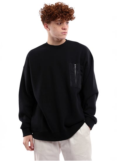 اشتري Front Zipped Pocket Black Winter Sweatshirt في مصر