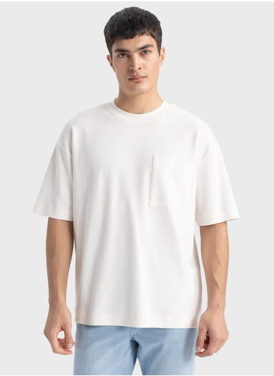 اشتري Man Oversize Fit T-Shirt في الامارات