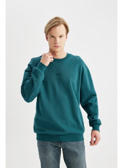 Buy Man Boxy Fit Crew Neck Long Sleeve Knitted Sweat Shirt in Egypt