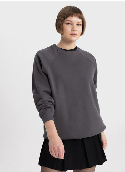 اشتري Woman Oversize Fit Sweat Shirt في الامارات