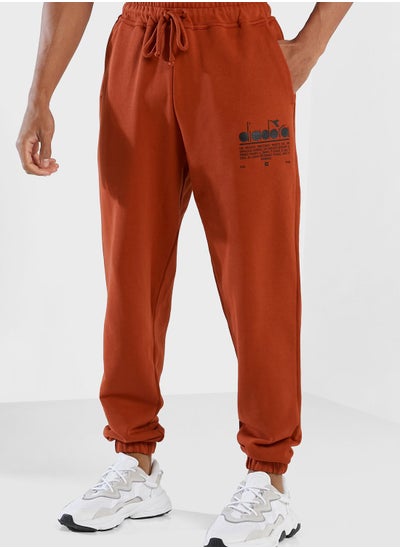 اشتري Manifesto Sweatpants في الامارات