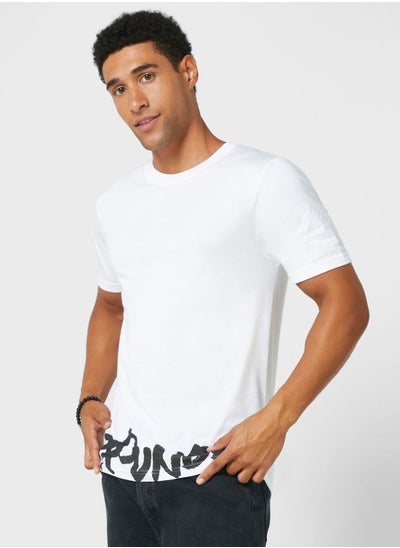 اشتري Grounded T Shirt في الامارات