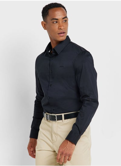 اشتري Essential Slim Fit Shirt في الامارات