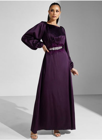 اشتري Embellished Belt Puff Sleeve Dress في الامارات