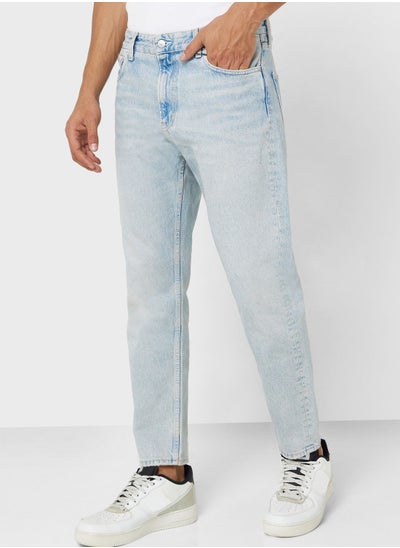 اشتري Straight Fit Dad Jeans في الامارات