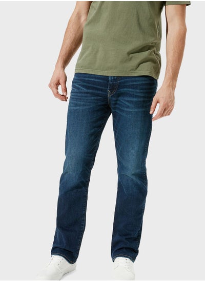 اشتري Mid Wash Relaxed Jeans في الامارات