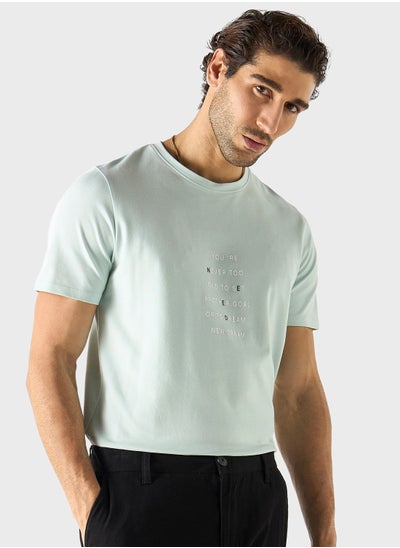 اشتري Slogan Print Crew Neck T-Shirt في السعودية