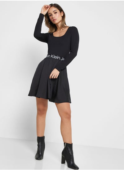 اشتري Logo Waist Knitted Dress في السعودية