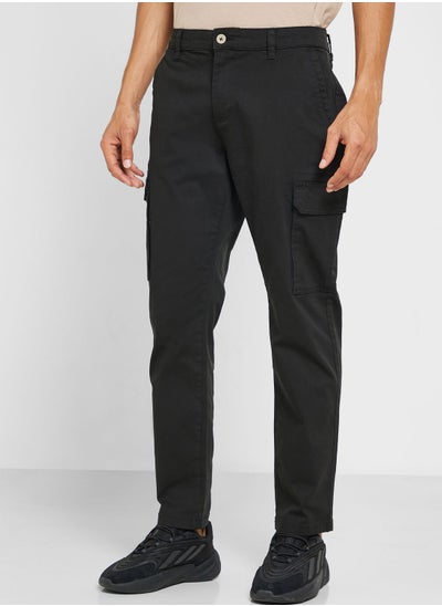 اشتري Essential Slim Fit Cargo Pants في الامارات