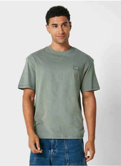 اشتري Essential Crew Neck T-Shirt في الامارات