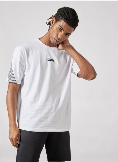 اشتري Bolt Crew Neck T-Shirt في الامارات