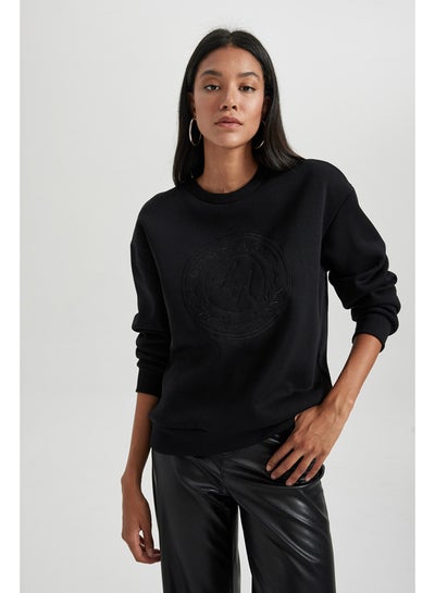 Buy Woman Relax Fit Crew Neck Long Sleeve Knitted Sweat Shirt in Egypt