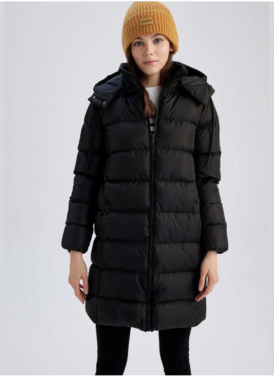 اشتري Woman Hooded Coat في الامارات