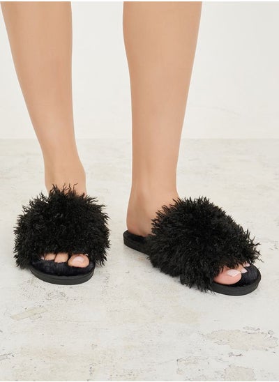 Buy Faux Fur Textured Bedroom Slippers in Saudi Arabia