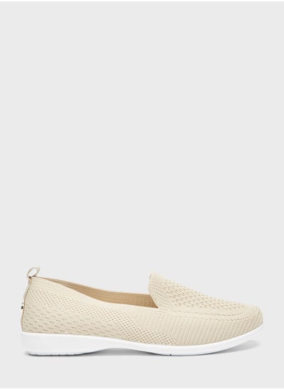 اشتري Essential Slip Ons في الامارات