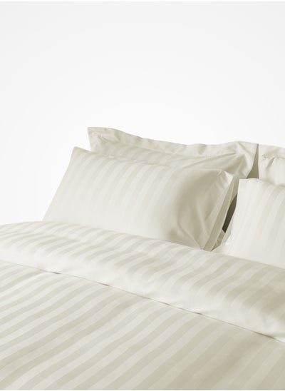 Buy Microfiber Hotel Duvet Cover Sets, Fits 160 cm x 200 cm Size Bed, 4 Pcs Queen Size, Hotel Stripe Pattern in Saudi Arabia