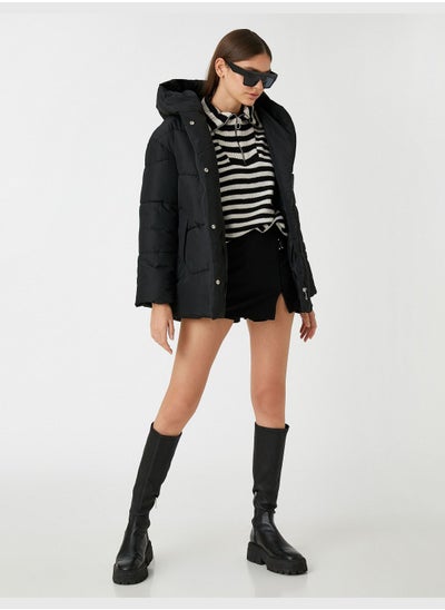 اشتري Puffer Coat Hooded Pocket Detail في الامارات