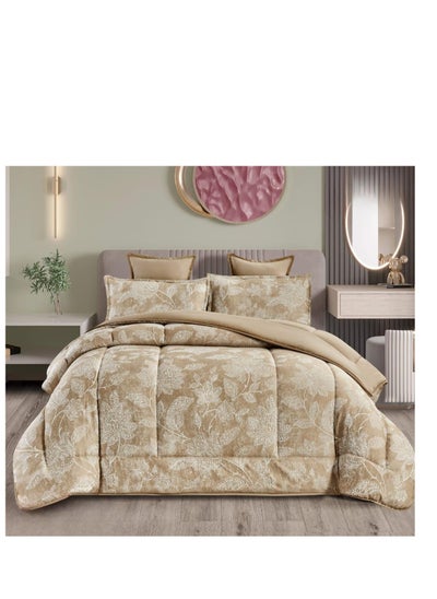 Buy A luxurious, royal double comforter set with an engraving pattern to add beauty and elegance to your room in Saudi Arabia