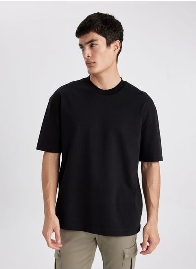 اشتري Oversize Fit Crew Neck T-Shirt في الامارات