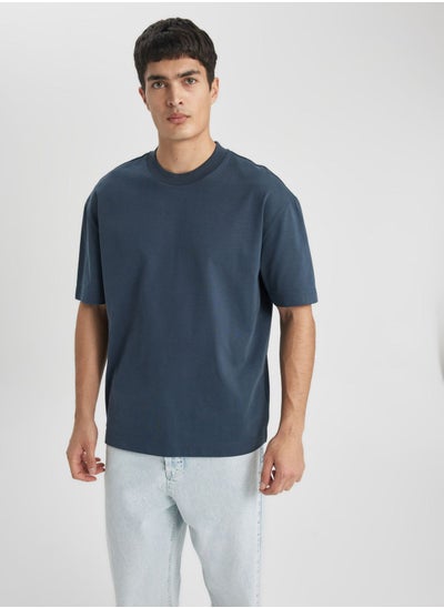 اشتري Oversize Fit Crew Neck T-Shirt في الامارات