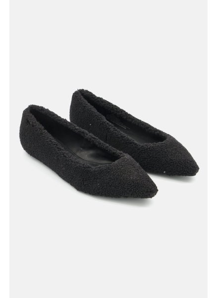 اشتري Women Faux Shearling Ballet Flat, Black في الامارات