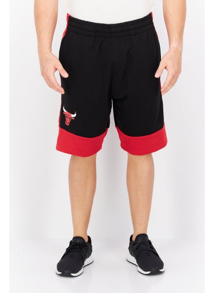 اشتري Men Sportswear Fit Chicago Bulls Basketball Shorts, Black Combo في الامارات