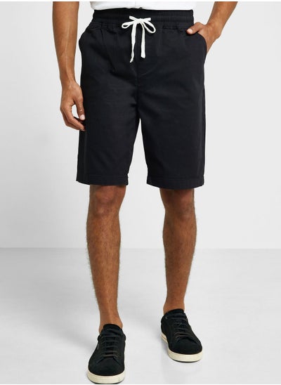 اشتري Thomas Scott Men Mid-Rise Slim Fit Sports Shorts في السعودية