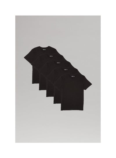 اشتري 5 Pack Black T-shirt في الامارات