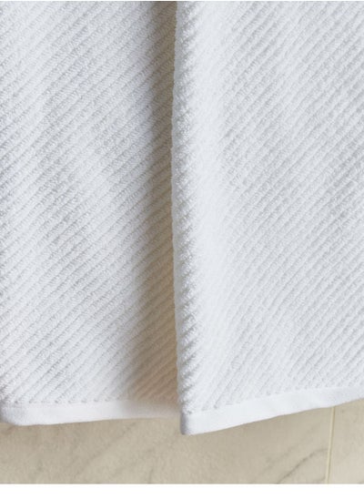 Buy Hamilton 600 GSM Turkish Cotton Bath Towel - 70x140 cm in Saudi Arabia