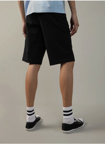 اشتري AE Flex 12" Longer Length Khaki Short في السعودية