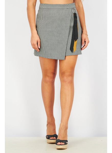 اشتري Women Gingham Print Mini Skirt, Black Combo في الامارات