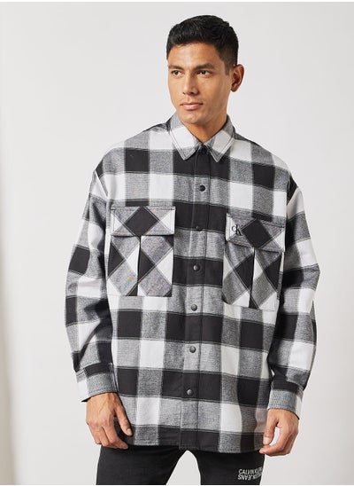 اشتري Oversized Check Shirt Jacket في الامارات