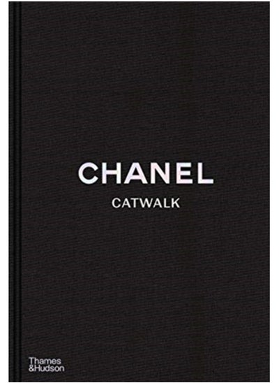 اشتري Chanel Catwalk : The Complete Collections في الامارات