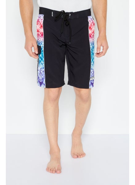 اشتري Men Drawstring Printed Board Short, Black Combo في الامارات