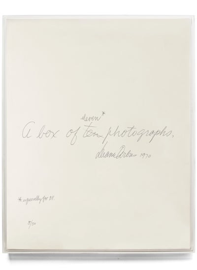 اشتري Diane Arbus: A Box of Ten Photographs في الامارات