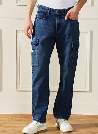 Buy Mid Rise Relaxed Fit Cargo Pockets Jeans in Saudi Arabia