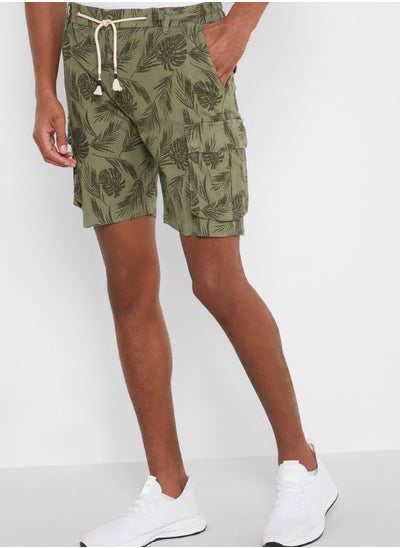 Buy Leaf Print Cargo Shorts in Saudi Arabia