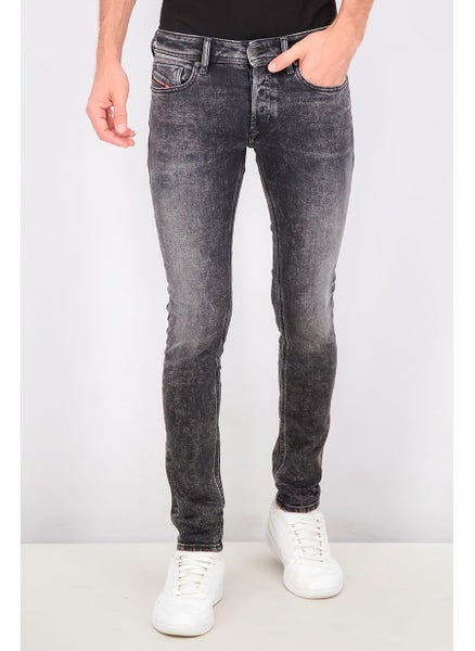 Buy Men Skinny Fit Wash Non Stretchable Denim, Black in Saudi Arabia