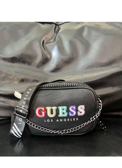 اشتري GUESS camera bag في السعودية