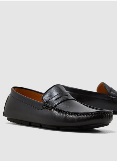 Buy Classic Saddle Detail Moccasins in Saudi Arabia