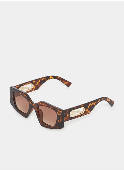 Buy Tortoise Metallic Accent Detail Sunglasses in Saudi Arabia