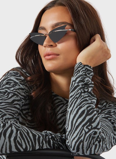 Buy Sheeo Asymmetrical Sunglasses in Saudi Arabia