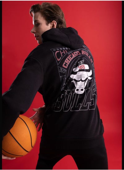 Buy Man NBA Licenced Hooded Long Sleeve Knitted Sweatshirt in Saudi Arabia