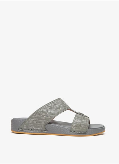 اشتري Men's Quilted Slip-On Arabic Sandals with Buckle Accent في السعودية