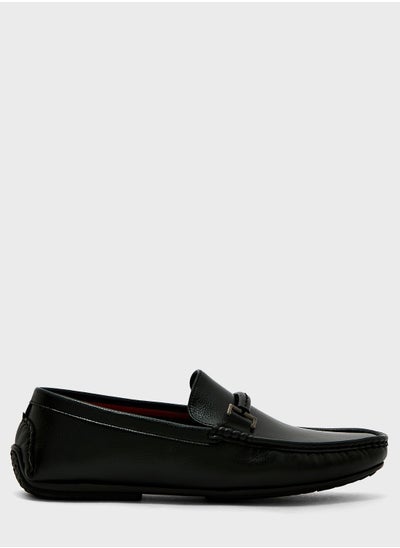 اشتري Saddle Detail Loafers في الامارات