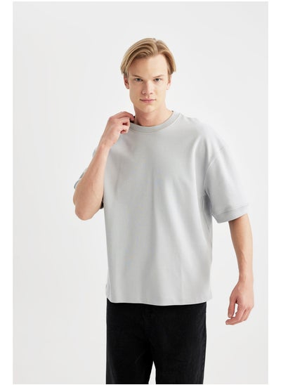 Buy Man Loose Fit Crew Neck Short Sleeve Knitted T-Shirt in Egypt