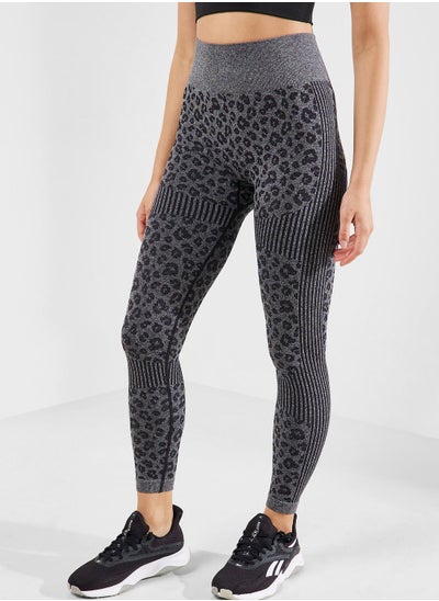 اشتري Animal Print High Waist Leggings في الامارات