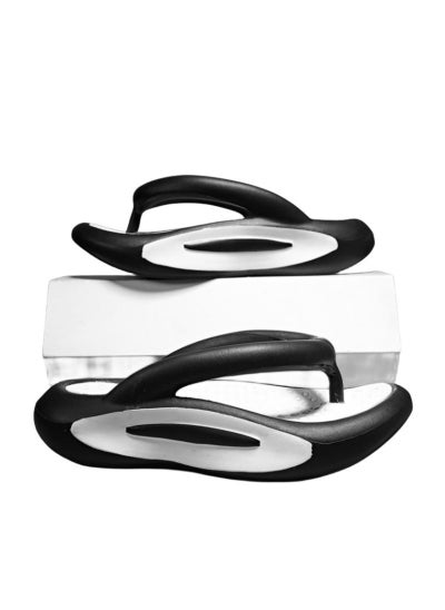 اشتري New Anti-Skid Wear-Resistant Soft Bottom Sandals في السعودية