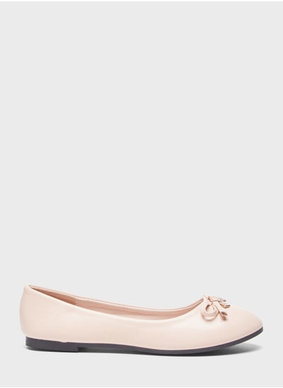 اشتري Pointed Toe Flat Ballerinas في الامارات